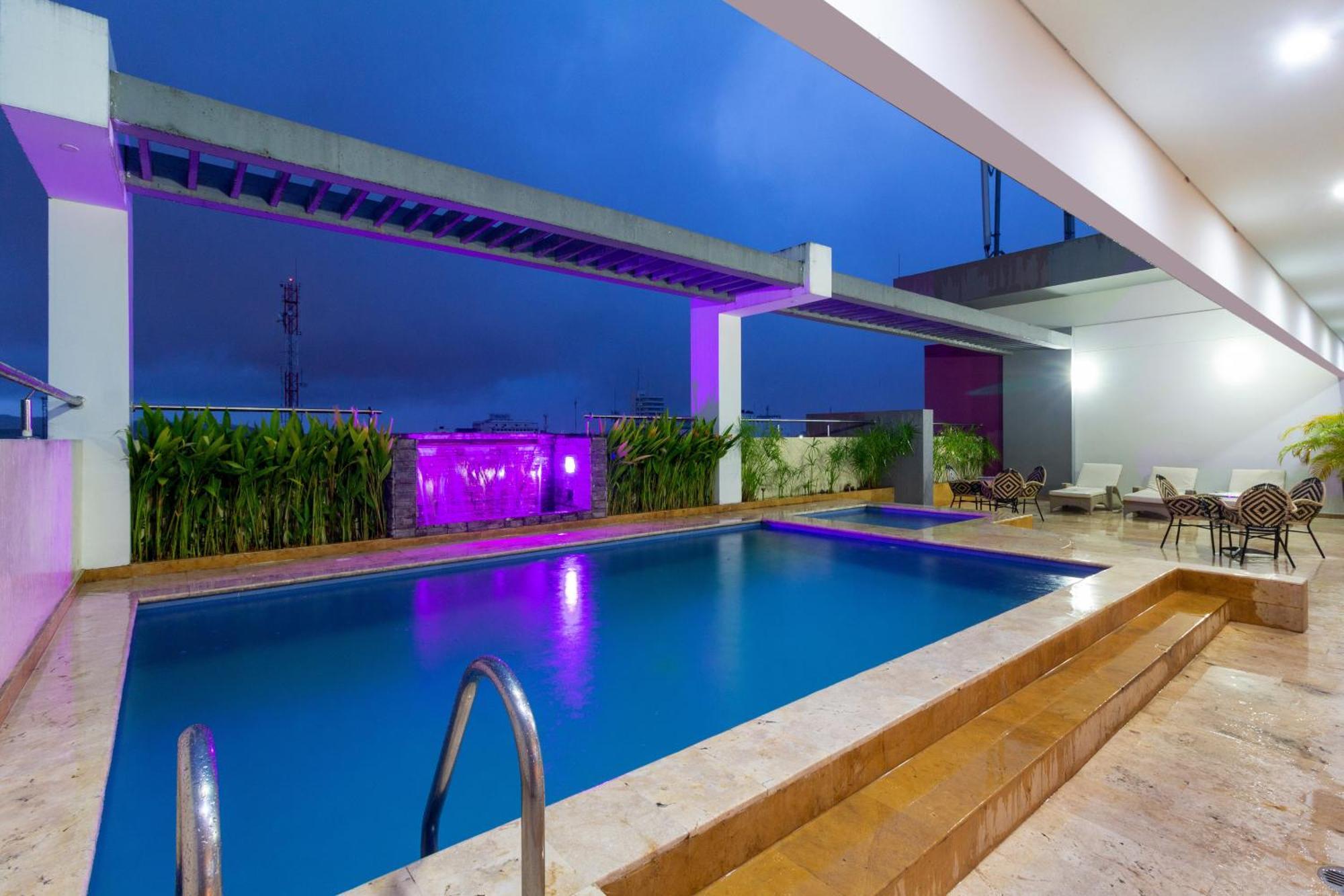 Hotel Baroca Montería エクステリア 写真