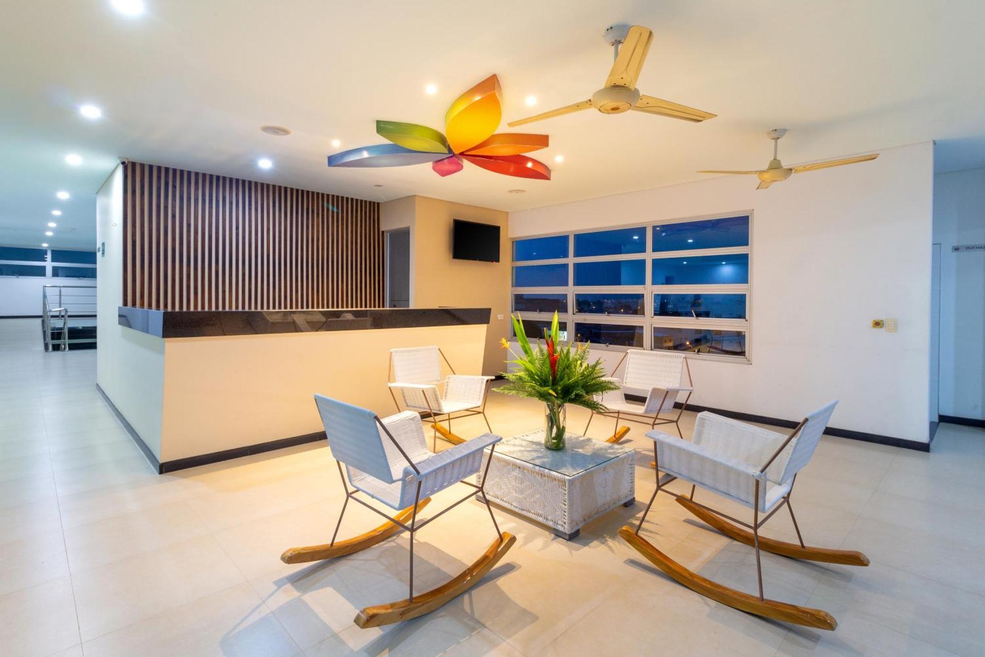 Hotel Baroca Montería エクステリア 写真