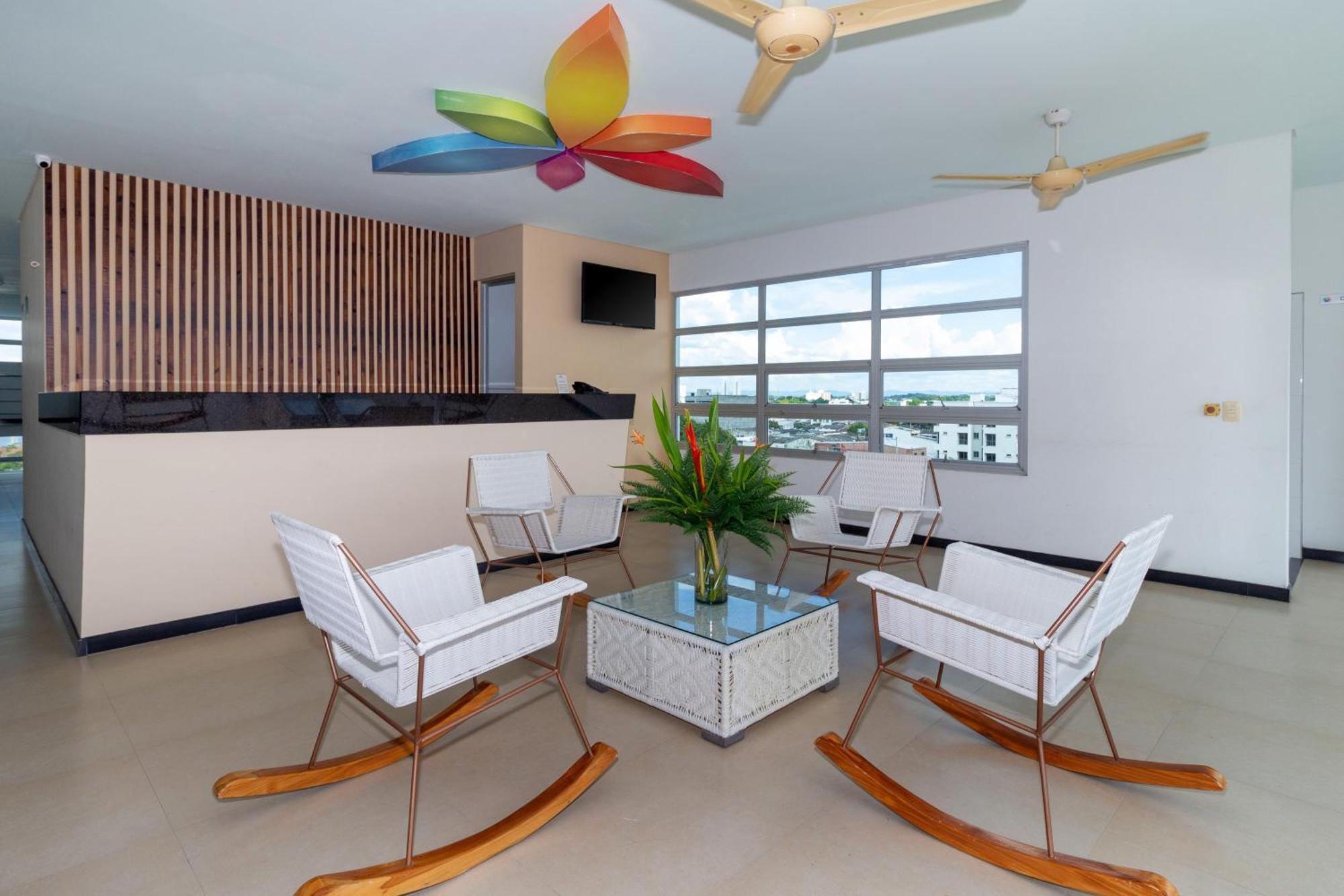 Hotel Baroca Montería エクステリア 写真