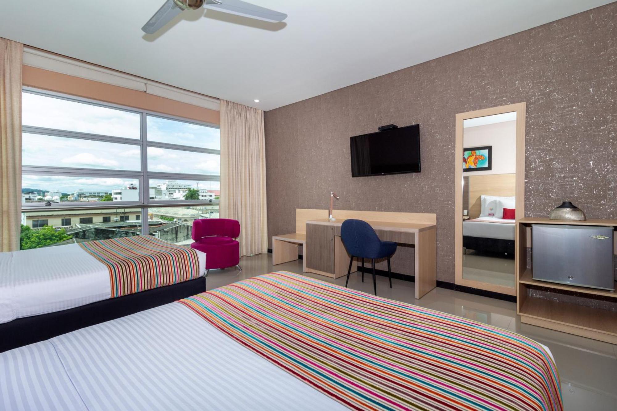 Hotel Baroca Montería エクステリア 写真
