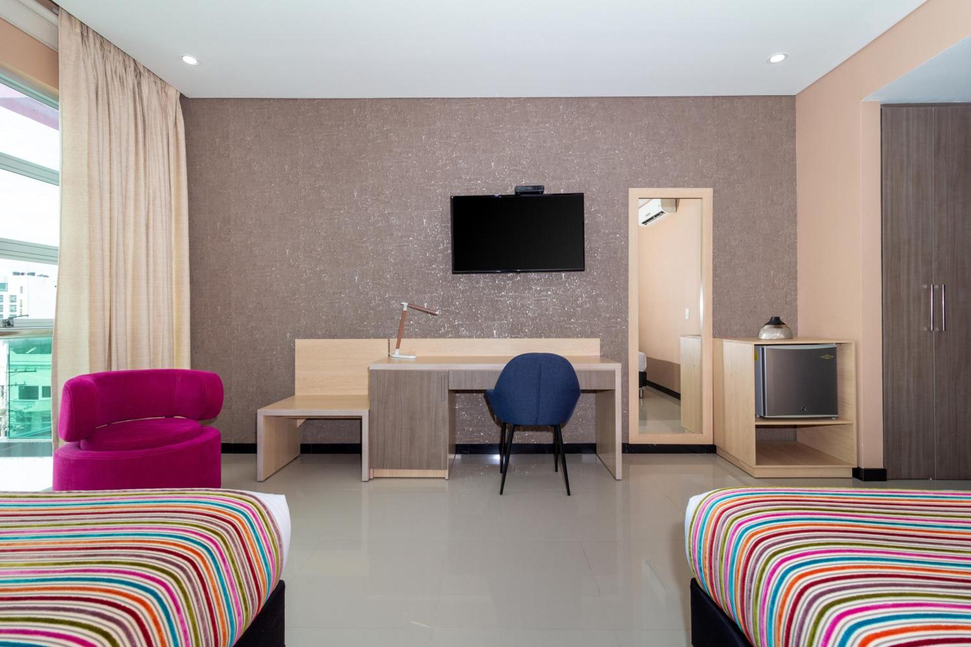 Hotel Baroca Montería エクステリア 写真